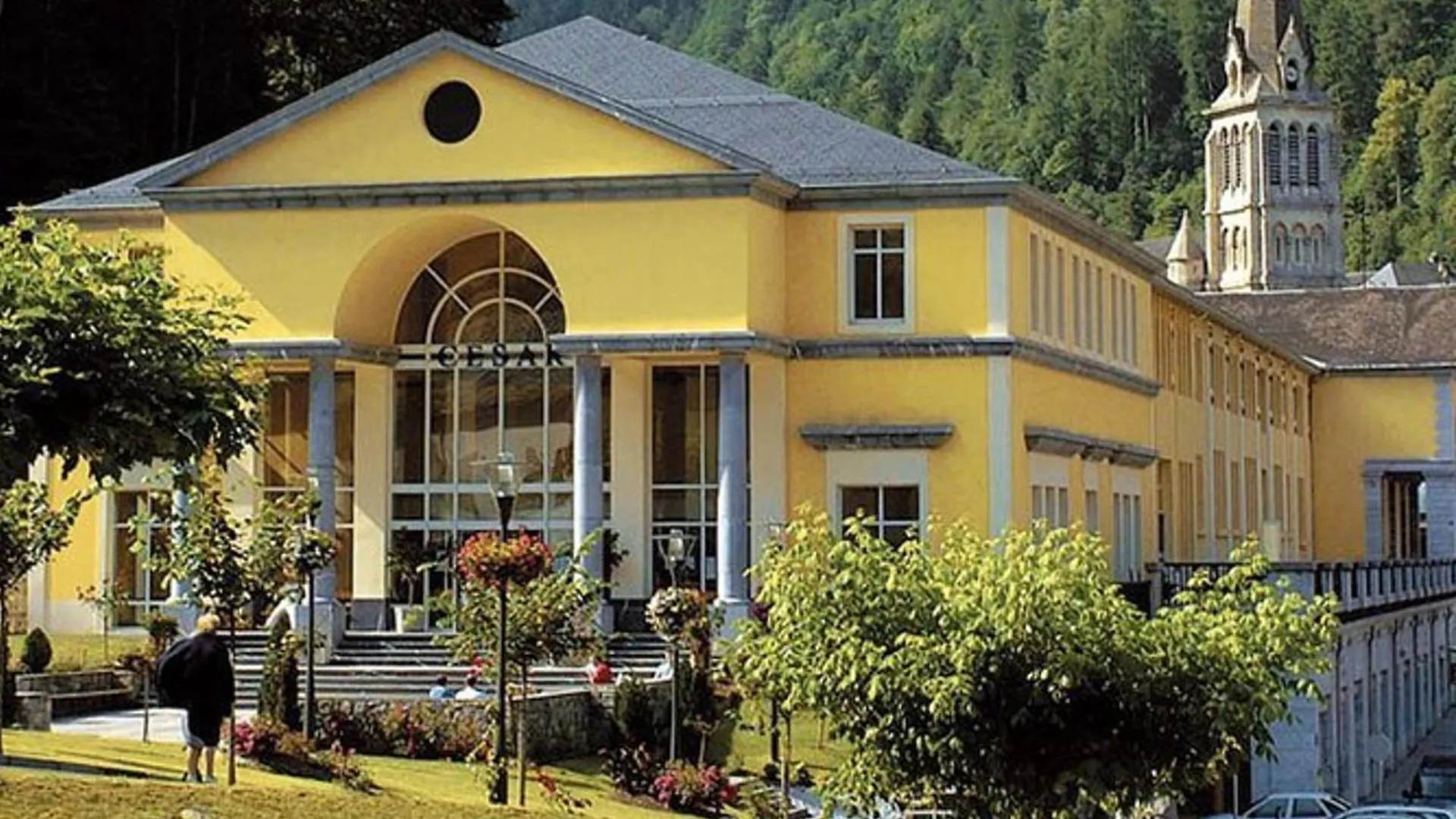 Appartement 32 M² Avec Balcon, Proche Telecabine Et Commodites, Entierement Equipe, Centre Cauterets - Fr-1-401-237 فرنسا