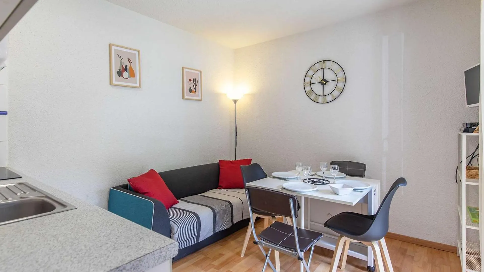 شقة Appartement 32 M² Avec Balcon, Proche Telecabine Et Commodites, Entierement Equipe, Centre Cauterets - Fr-1-401-237 فرنسا